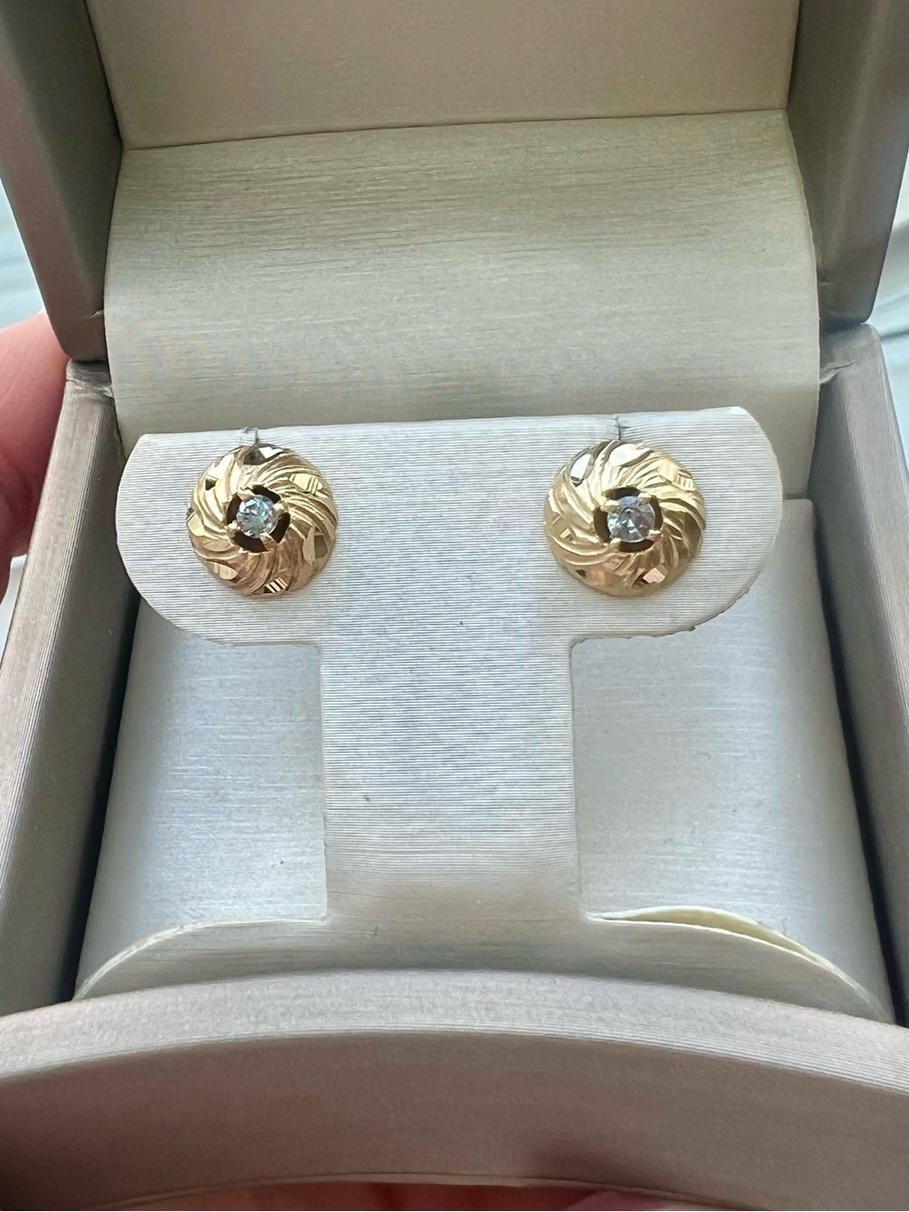 Vintage Solid 10k Gold Swirl Stud Earrings with Colour-Change Sapphires - Picture 2 of 6